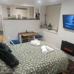 Harbour Side Annex Apartment Whitby